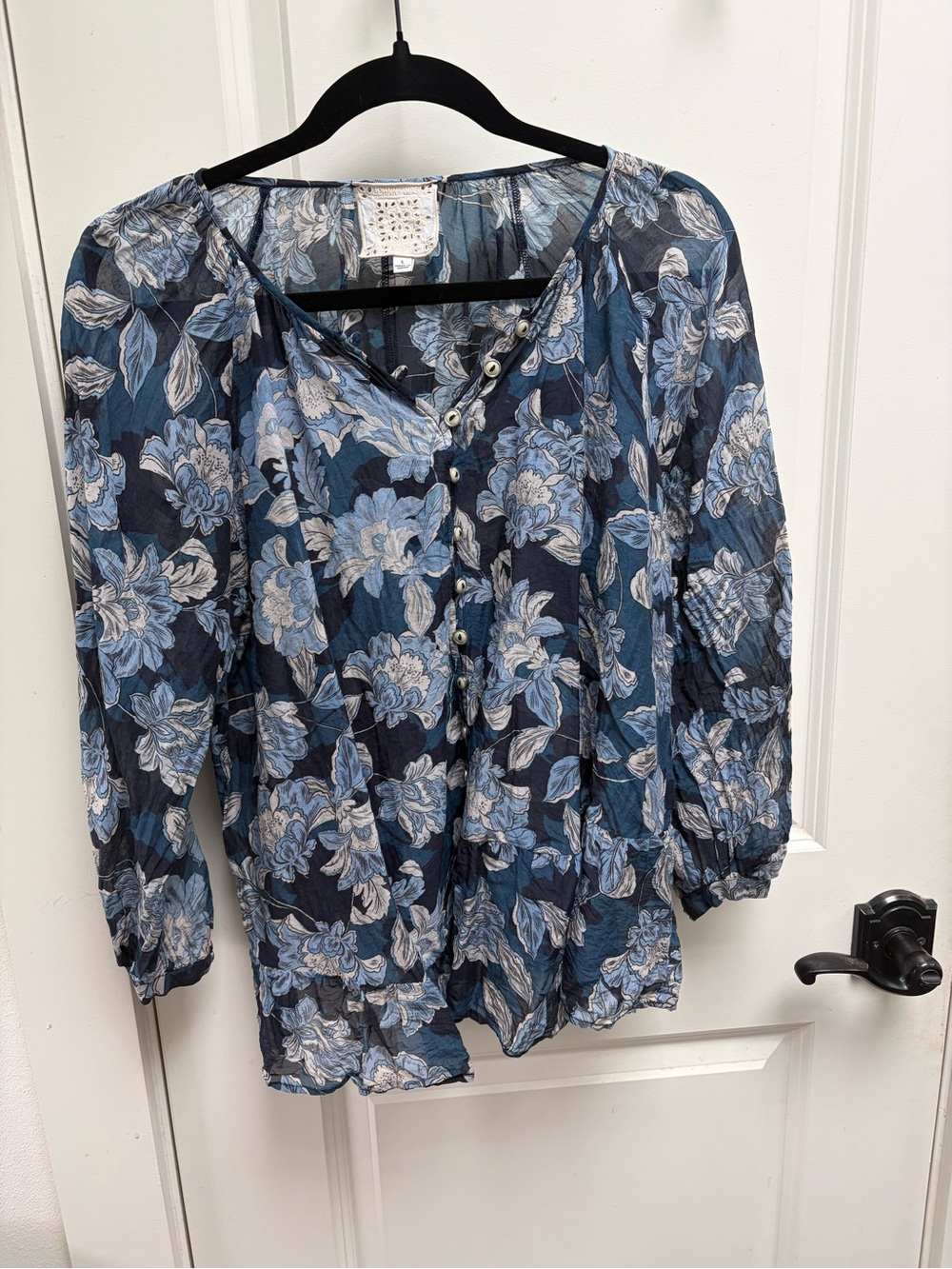 Johnny Was Women's Blue Floral Button-Front Blouse